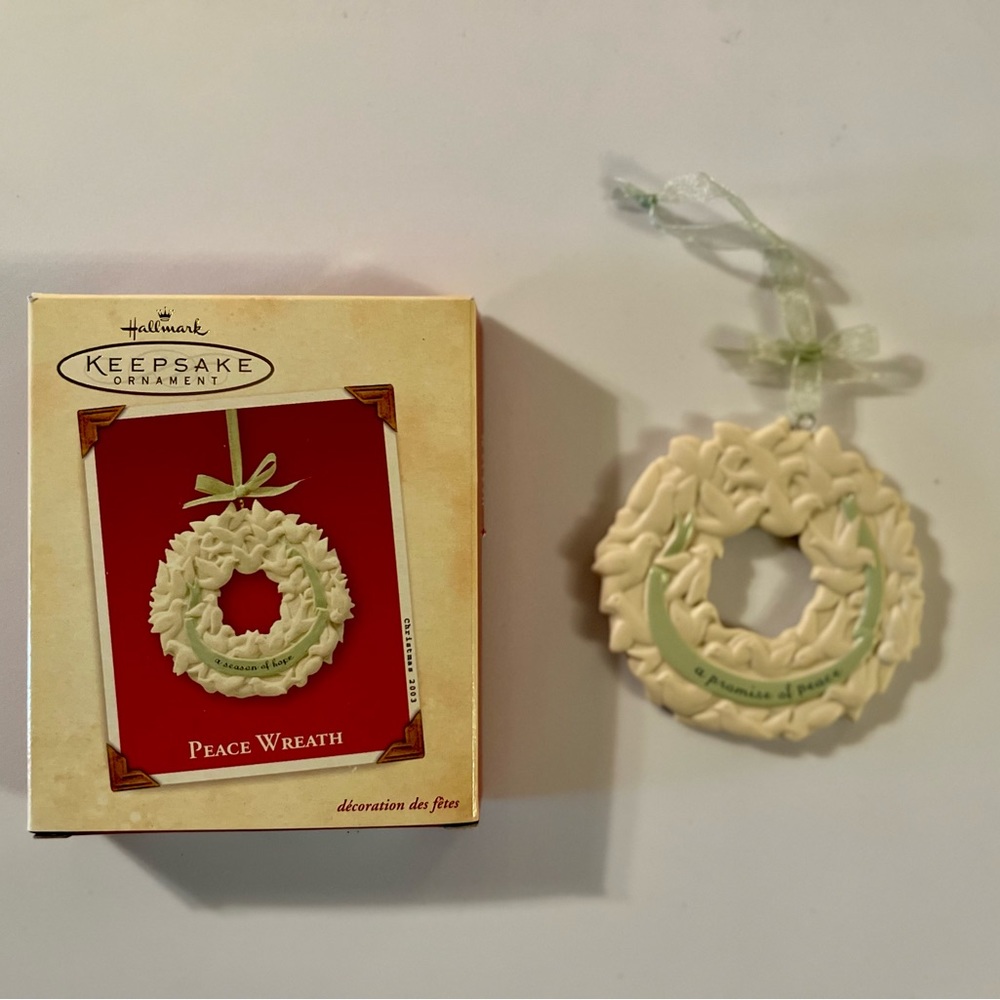 Hallmark Keepsake Peace Wreath ornament…🕊